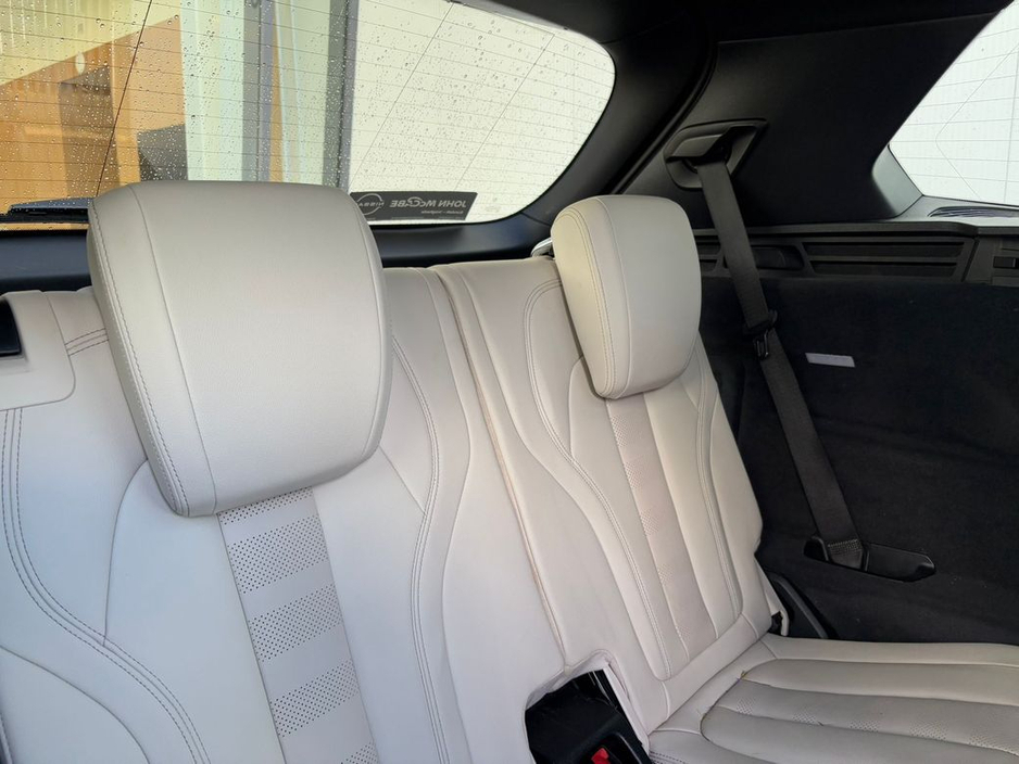 2020 BMW X5 - image 5