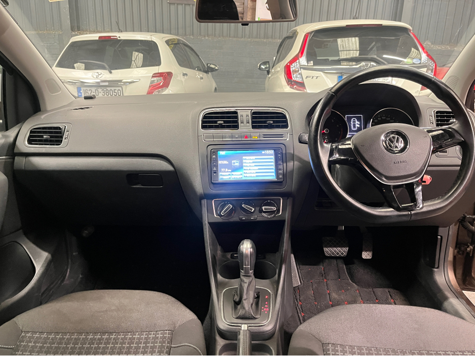 2014 Volkswagen Polo - image 14