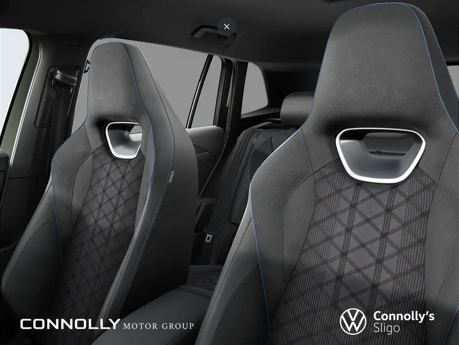 2026 Volkswagen Tiguan - image 5