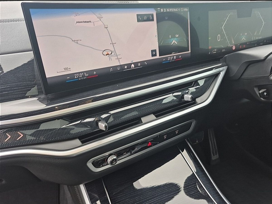 2023 BMW X5 - image 14