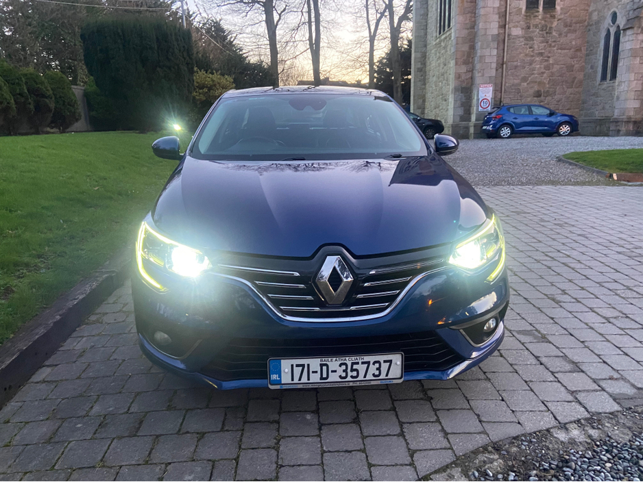 2017 Renault Megane N 4DR AUTO GRAND COUPE NAV DCI DYNAMIQUE**//**€180 ROAD TAX**//**WARRANTY**//**FINANCE ARRANGE**//**ALLOYS**//**AIR CON**//**FRONT FOG €9,995