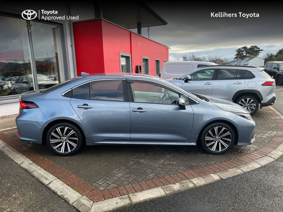 2022 Toyota Corolla - image 3