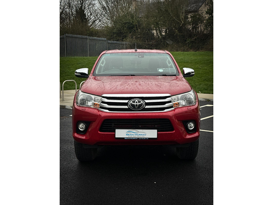 2017 Toyota Hilux - image 6