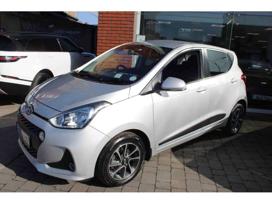 2017 Hyundai i10 - image 6