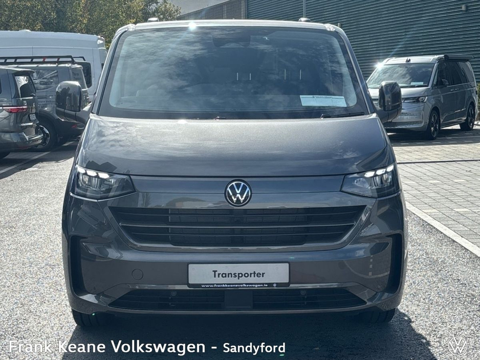 2026 Volkswagen Transporter - image 9