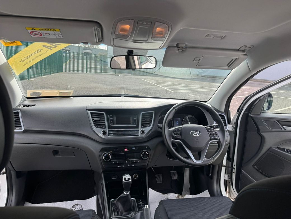 2016 Hyundai Tucson - image 14