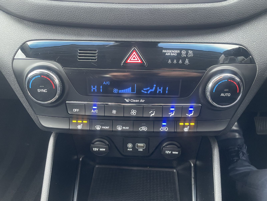 2017 Hyundai Tucson - image 18