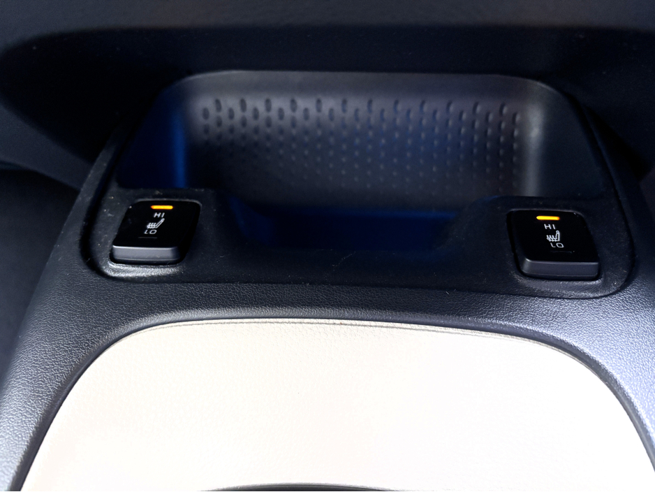 2022 Toyota Corolla - image 12
