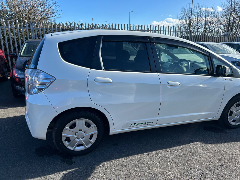 2012 Honda Fit - image 7