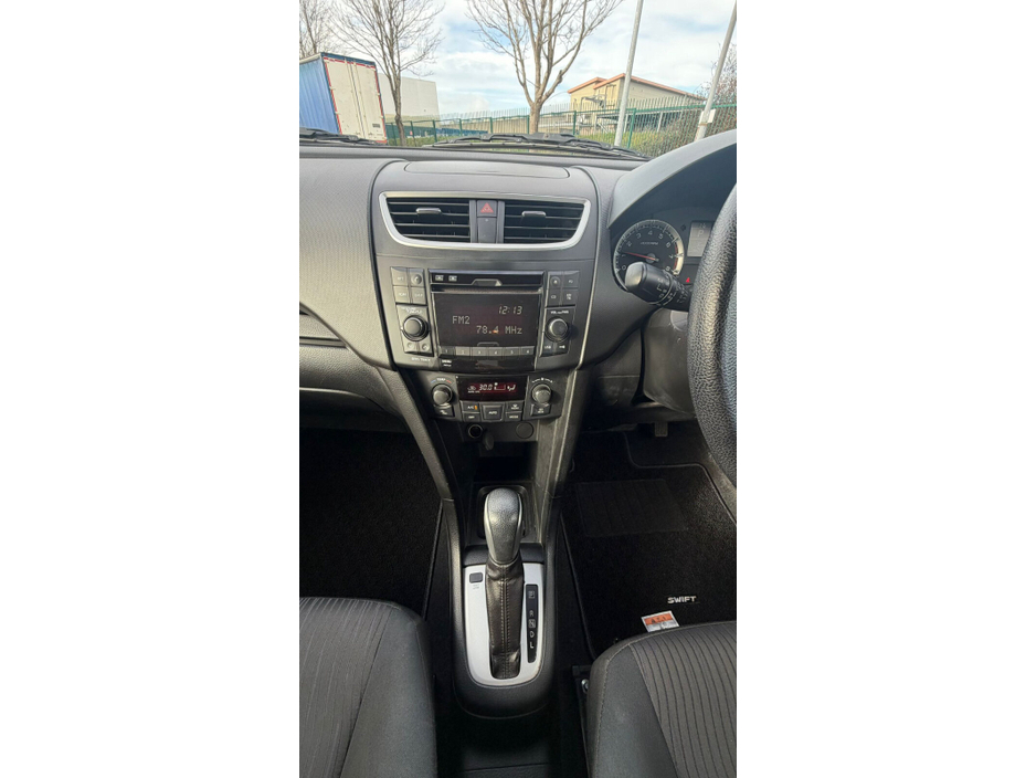 2012 Suzuki Swift - image 13