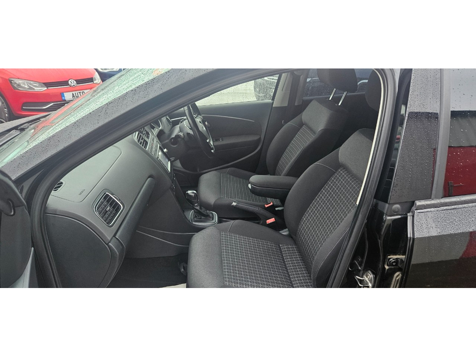 2016 Volkswagen Polo - image 22