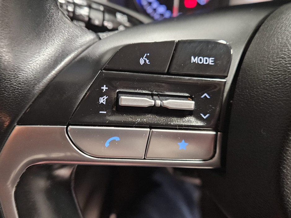 2021 Hyundai Tucson - image 9