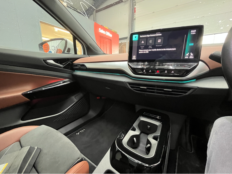 2023 Volkswagen ID.4 - image 17