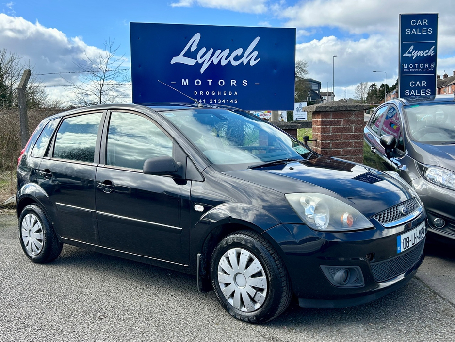 2008 Ford Fiesta - image 2