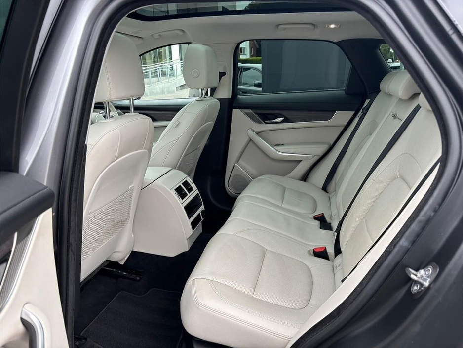 2022 Jaguar F-Pace 2.0 P400E, PHEV S, PAN ROOF, IVORY INTERIOR €41,990