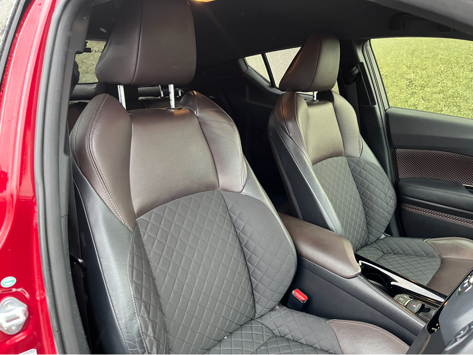 2017 Toyota C-HR SOL AUTOMATIC HYBRID 1.8 PETROL //REVERSE CAMERA//KEYLESS ENTRY//ADAPTIVE CRUISE CONTROL// €18,950