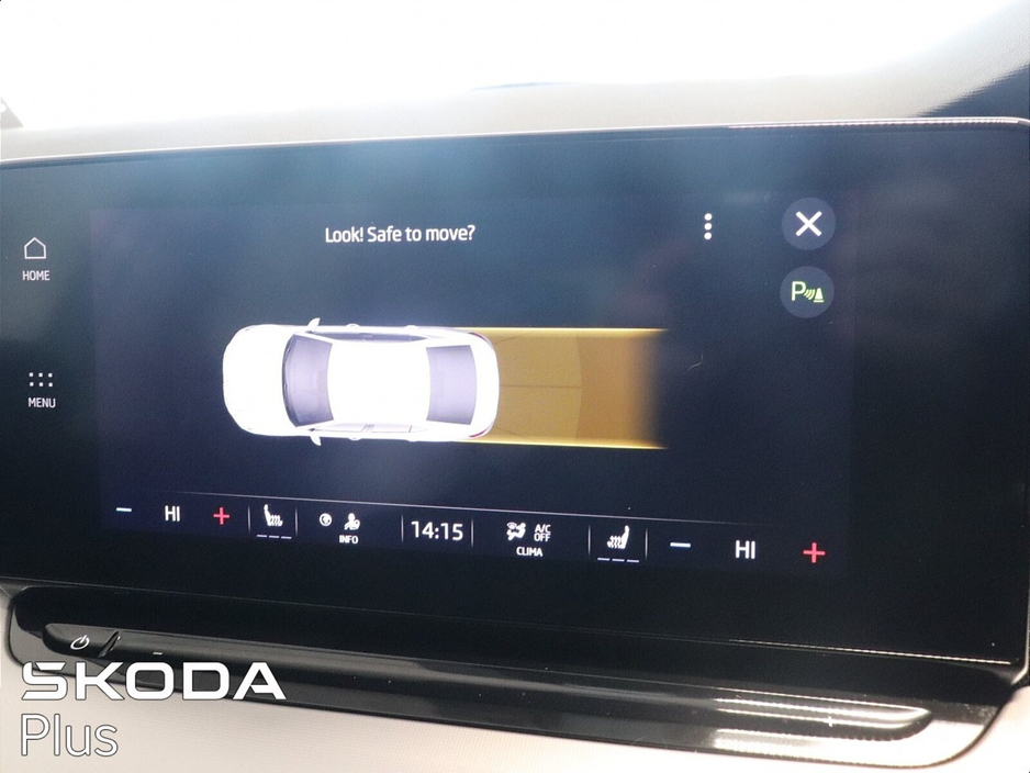 2023 Skoda Octavia - image 16