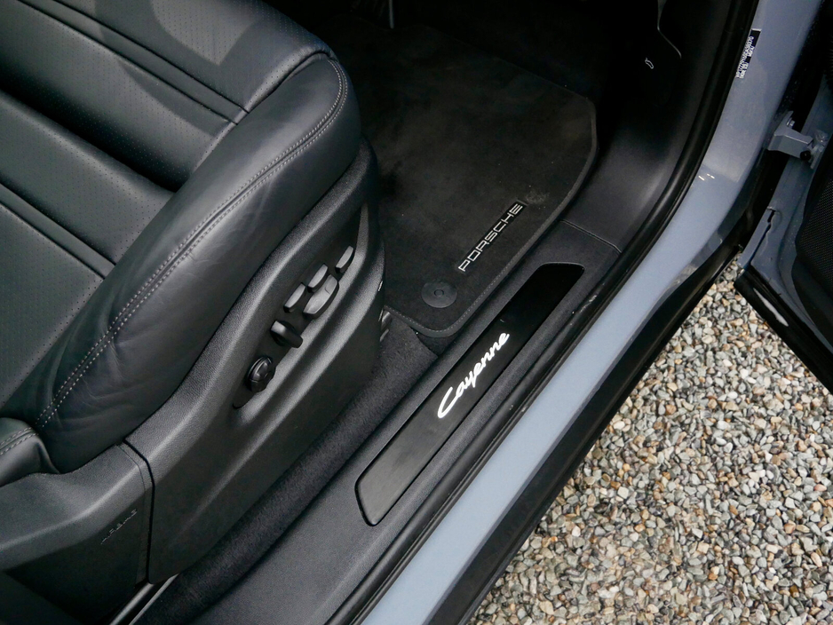 2025 Porsche Cayenne Cayenne E-Hybrid Coup&eacute; €123,950