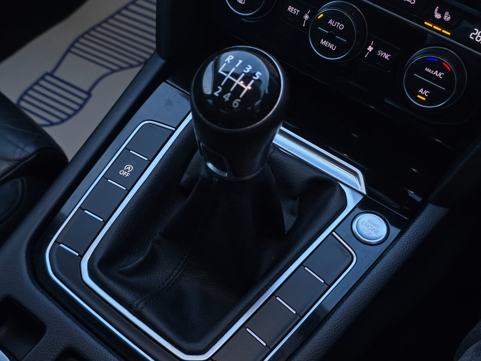 2016 Volkswagen Passat 2.0 TDI 150HP Highline BE €10,950