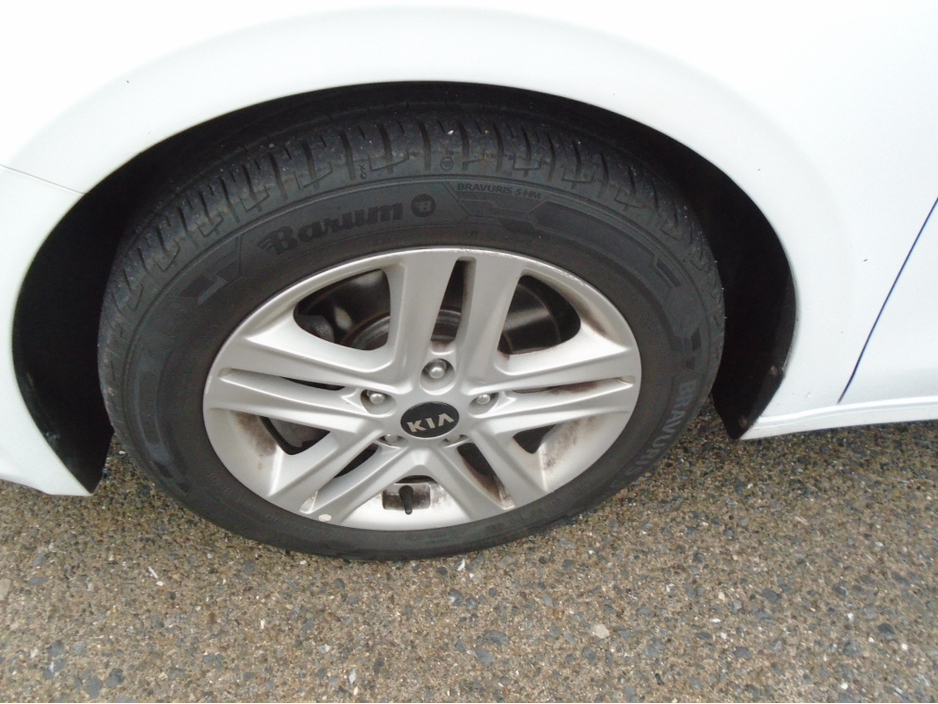 2020 Kia Ceed - image 15