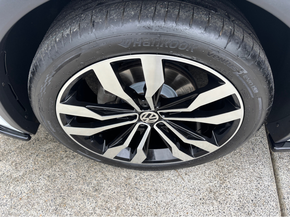 2019 Volkswagen Tiguan - image 26