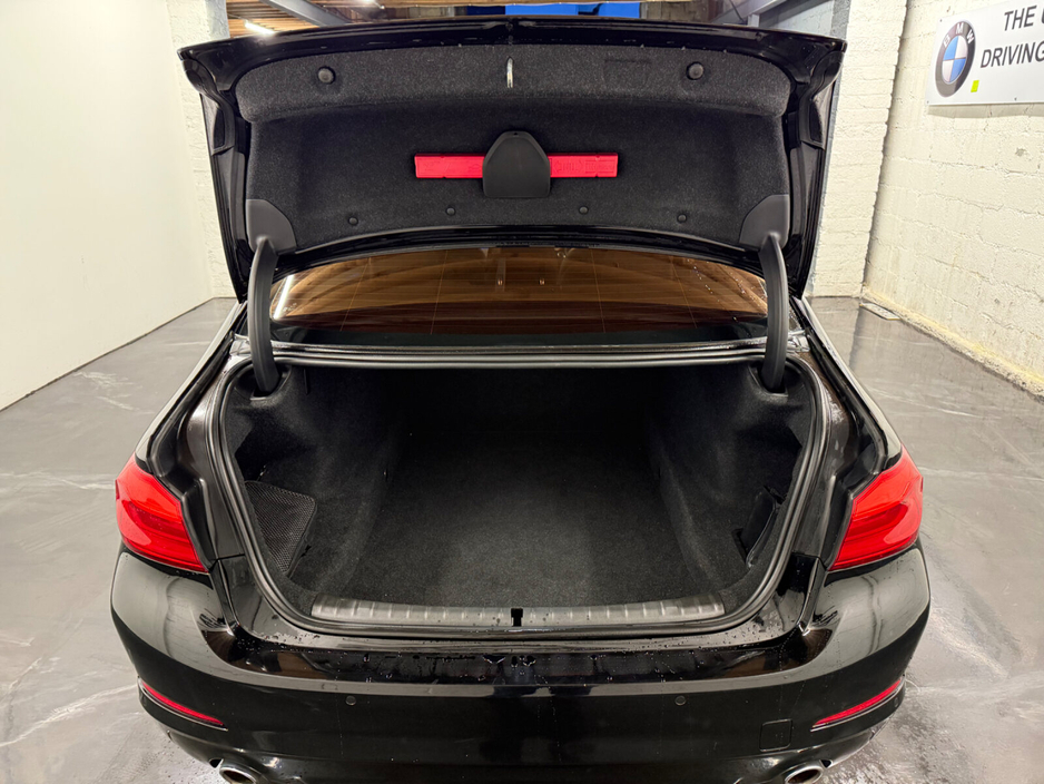 2019 BMW 5 Series 520d SE Auto €23,995