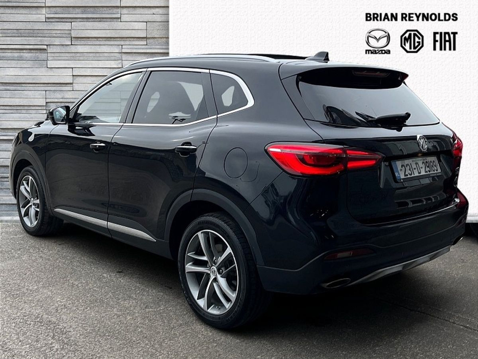 2023 MG HS - image 3