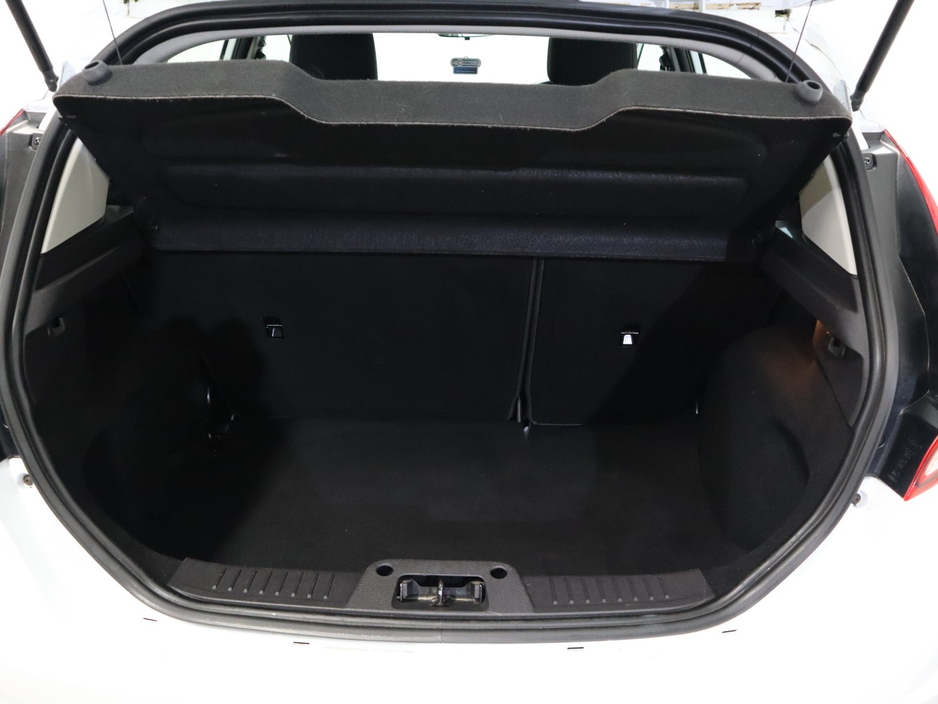 2013 Ford Fiesta *42* ZETEC 1.0 65PS M5 4DR MCA €7,990