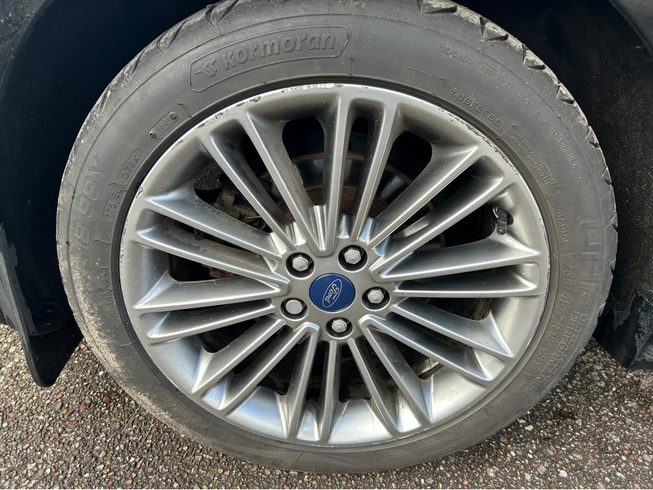 2019 Ford Mondeo - image 23