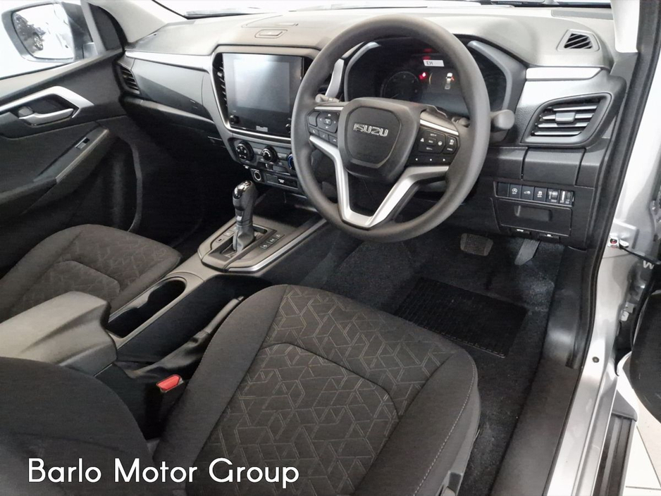 2026 Isuzu D-MAX - image 13