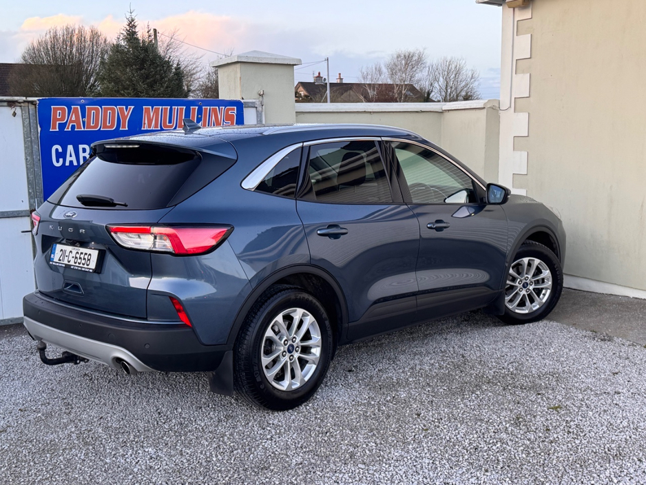 2021 Ford Kuga - image 5