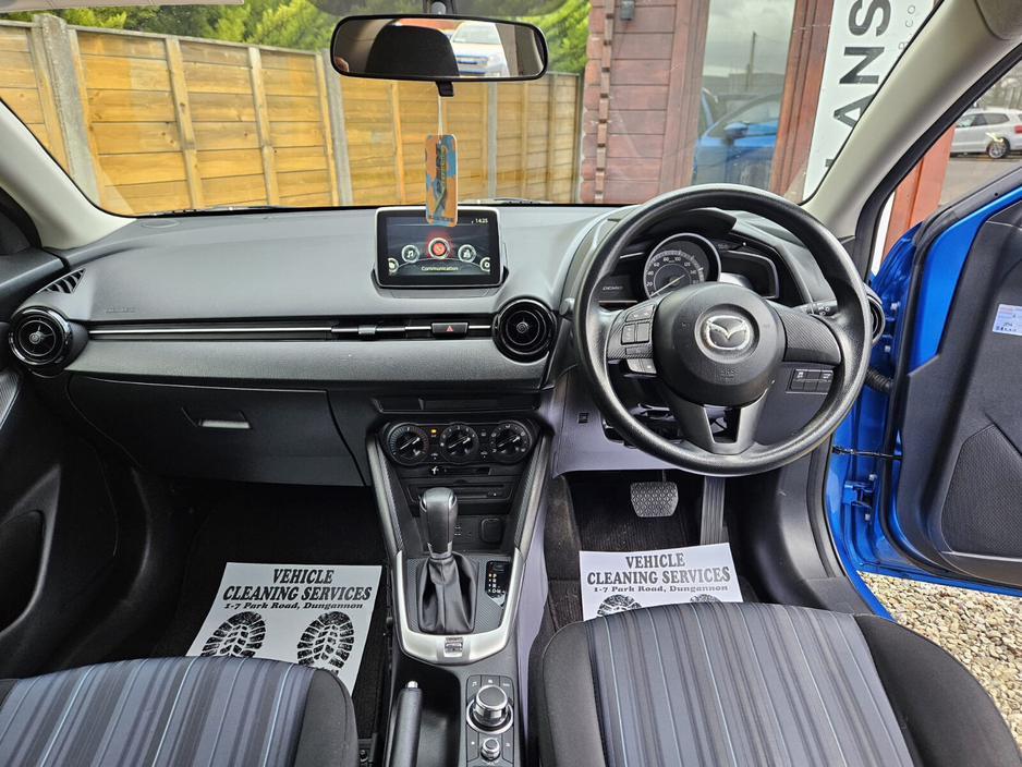 2016 Mazda Demio - image 14