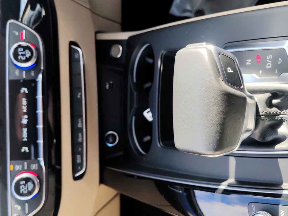 2023 Audi A4 - image 19