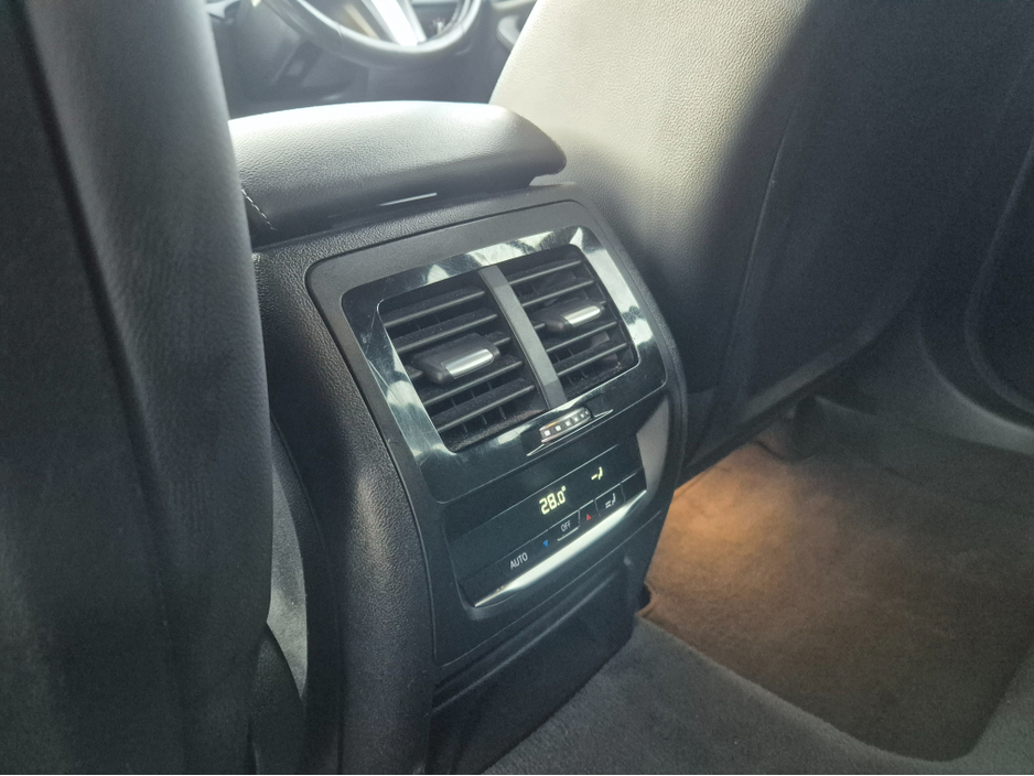 2019 BMW X3 - image 13