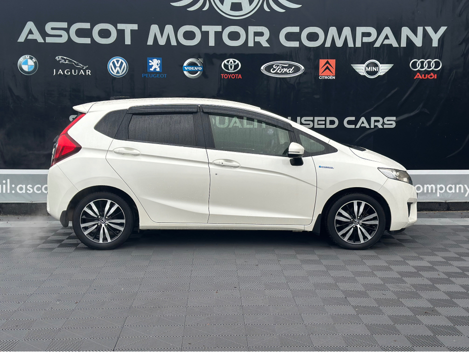 2014 Honda Fit Hybrid €8,950