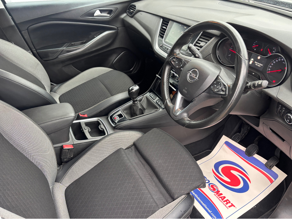2019 Opel Grandland X SRI 1.5 I T 130PS 4 4DR
