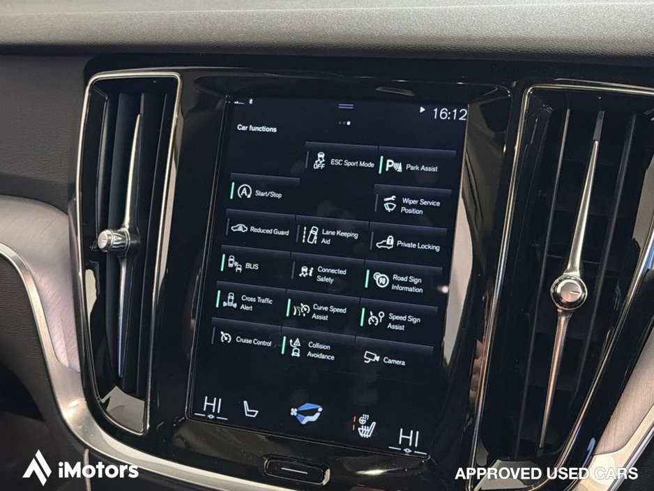 2020 Volvo V60 D4 MOM AT 5DR Auto €26,900