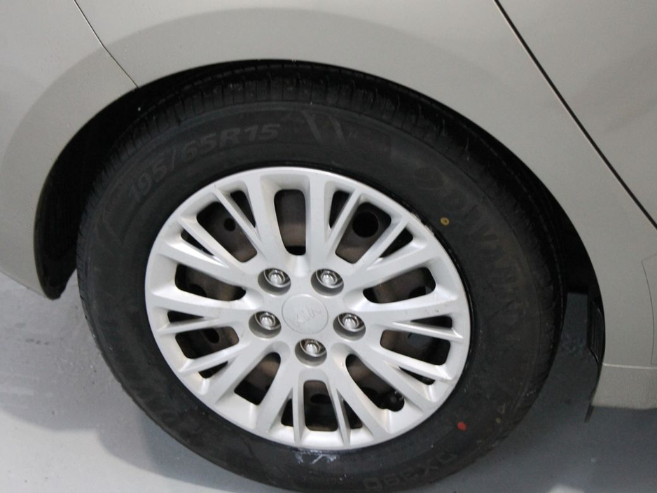 2016 Kia Ceed - image 25