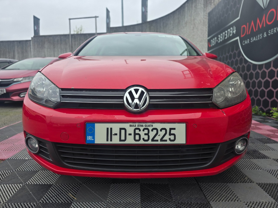 2011 Volkswagen Golf - image 12