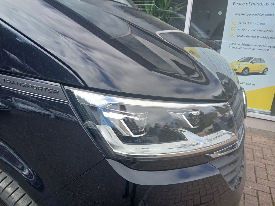 2021 Volkswagen Transporter - image 11