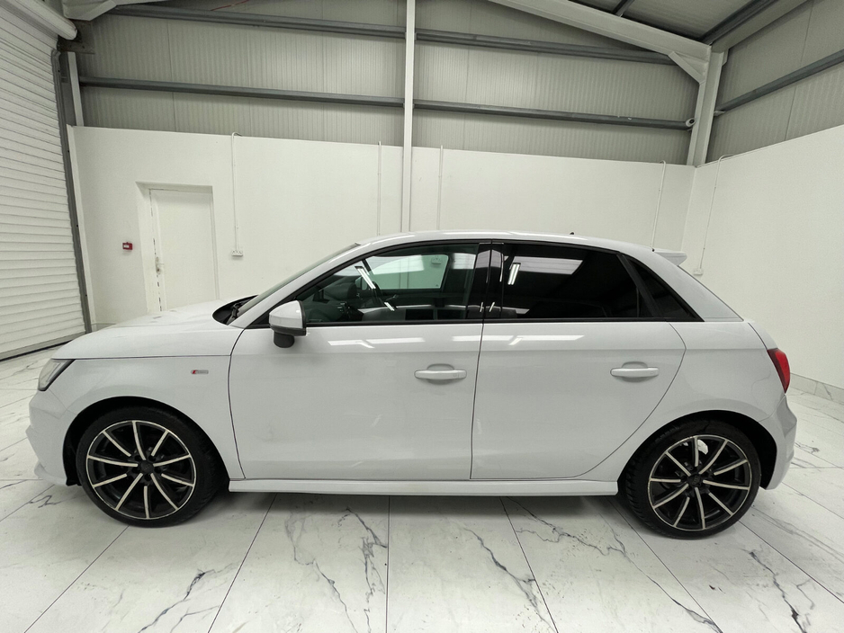 2018 Audi A1 - image 6