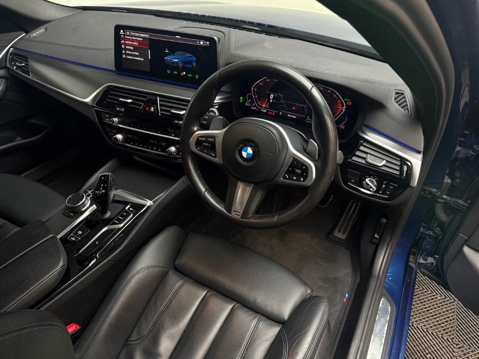 2021 BMW 5 Series - image 14