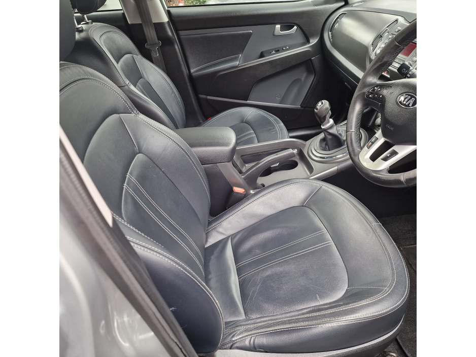 2014 Kia Sportage - image 14