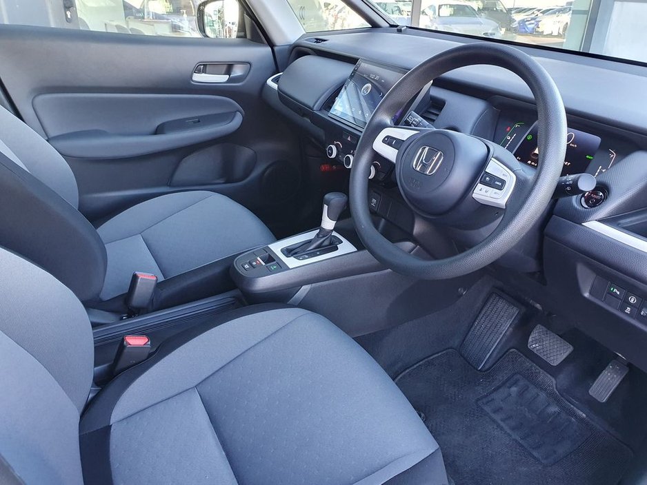 2020 Honda Jazz - image 11