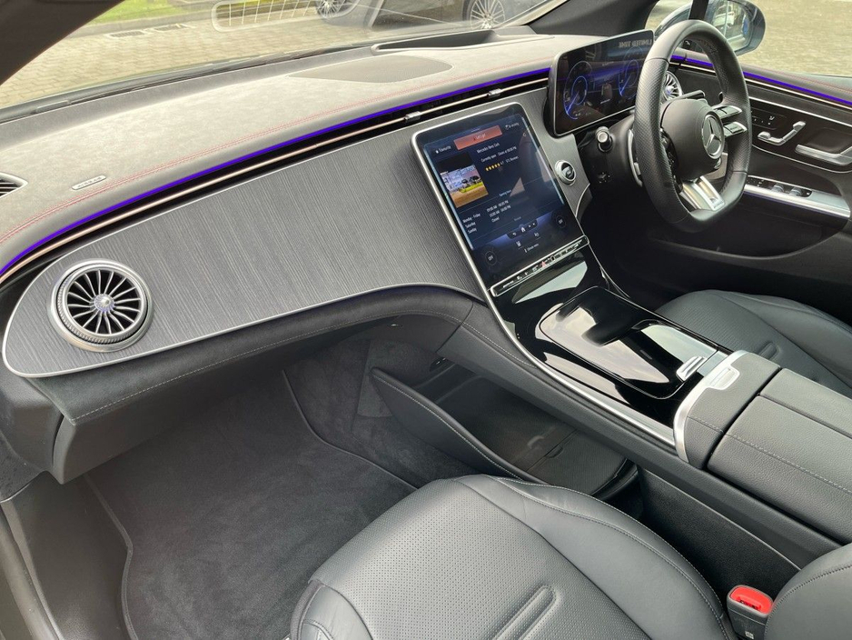 2022 Mercedes-Benz AMG AMG EQE 43 4MATIC Premium Plus €59,950