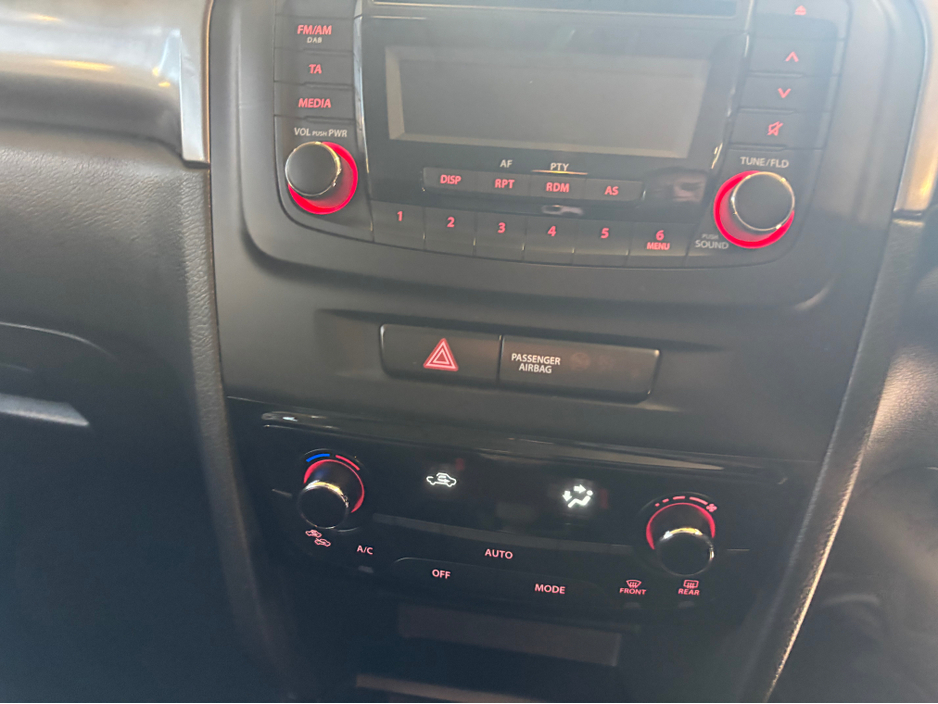 2023 Suzuki Vitara - image 8