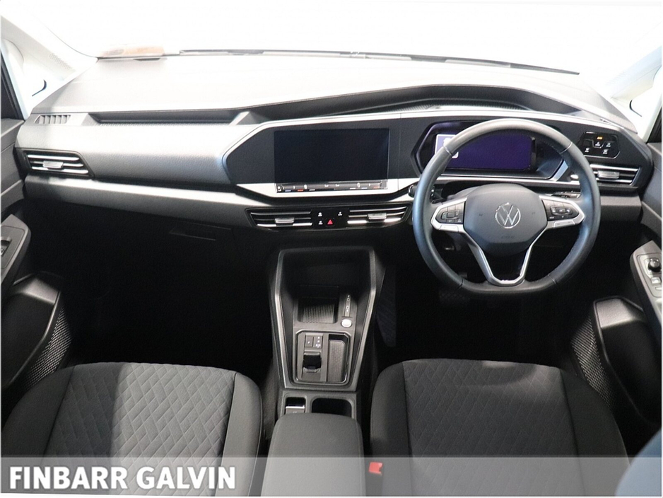 2025 Volkswagen Caddy Maxi Life - image 4