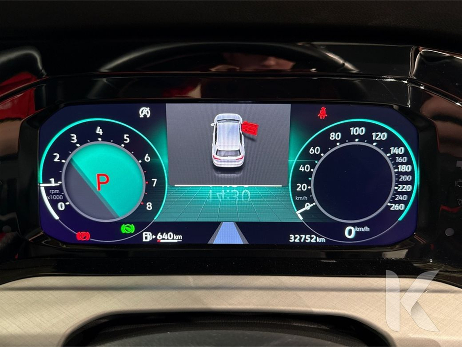 2021 Volkswagen Golf ETSI ACTIVE - FACTORY ALLOYS - DIGITAL DASH - PADDLE SHIFT - REVERSE CAMERA €23,950