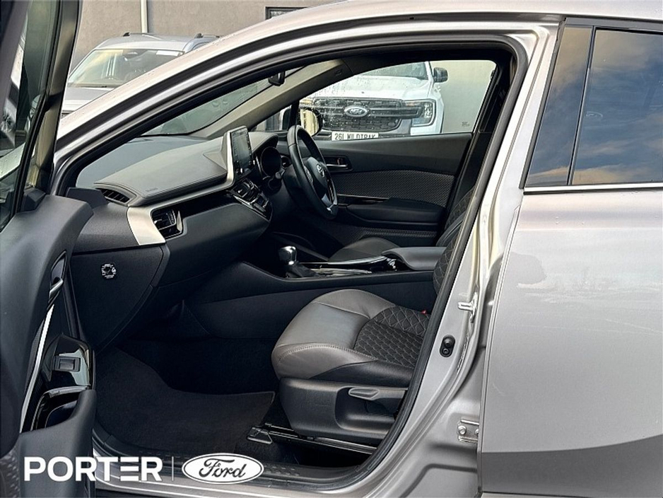 2022 Toyota C-HR 1.8 HYBRID SOL