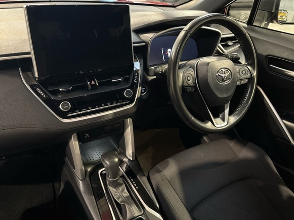 2023 Toyota Corolla Cross LUNA SPORT 4DR AUTO €34,750